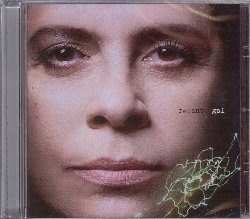 COSTA GAL :  RECANTO  (WRASSE)

Recanto  il nuovo album di Gal Costa, vera e propria leggenda della bossa nova. Un amorevole omaggio di Caetano Veloso che ha composto per lei tutte le canzoni e che cos spiega: volevo un album creato apposta per la sua voce. Non volevo semplicemente ricordare i suoi successi del passato ma produrre insieme a lei un disco che fosse espressione dei nostri giorni ma sempre al livello delle musiche che componiamo da una vita. I testi delle canzoni sono molto diretti ed in qualche modo enigmatici, non sono riuscito ad evitarlo... Recanto Oscuro  una biografia cifrata di Gal ma che in realt contiene anche molti elementi della mia storia personale. Tutto l'album rivela una splendida giustapposizione fra le semplici parti vocali di Gal e le piacevoli sonorit elettroniche che arricchiscono e rendono attuale il nostro mondo musicale. Riascoltando il disco insieme agli altri musicisti del gruppo che ho selezionato per accompagnare Gal, anche compresi due dei miei figli, abbiamo capito che Recanto, pur nella sua nuova forma,  sempre musicalmente vicinissimo alle sonorit che hanno caratterizzato la mia carriera e quella di Gilberto Gil, Maria Bethania e Gal Costa sin da quando abbiamo iniziato la nostra storia tanti anni fa a Bahia. Un disco davvero imperdibile che rinverdisce i fasti della miglior bossa nova.