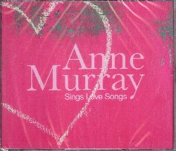 MURRAY ANNE :  SINGS LOVE SONGS  (WRASSE)

Anne Murray � una delle artiste country-pop pi� famose di sempre: genuina icona musicale nata a Springhill, in Canada, nel 1945, Murray ha venduto pi� di 55 milioni di album nel corso della sua fiorente carriera che ricopre un periodo di pi� di 50 anni. Con una voce unica che ha stregato, e continua ancora a farlo, migliaia di appassionati fans, Anne Murray � stata la prima donna canadese a raggiungere la vetta nelle classifiche musicali degli Stati Uniti e oggi � da molti considerata la capostipite di giovani interpreti del suo paese come Alanis Morissette, Nelly Furtado e Celin Dion. Il prezioso triplo album Sings Love Songs ripercorre l'inarrestabile carriera di questa grande icona, partendo dal suo esordio negli anni '70 con Snowbird e continuando con canzoni ormai diventate veri e propri classici del genere come Cotton Jenny, Danny's Song, You Needed Me, Daydream Believer, I Just Fall in Love Again, Could I Have This Dance, You Won't See Me e tante altre ancora, per un totale di 54 tracce. Sings Love Songs, album allo stesso tempo rilassante ed entusiasmante, � la prova incontrovertibile dell'indiscutibile talento di un'artista che ha fatto della musica la sua vita.