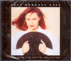 BOGGUSS SUZY :  ACES - THE DEFINITIVE CAPITOL COLLECTION  (WRASSE)

Nonostante la sua voce limpida come il cristallo, una forza interpretativa incredibile ed anche eccellenti capacit compositive, Suzy Bogguss  probabilmente una delle vocaliste della scena country rock americana pi sottovalutate degli ultimi trent'anni. Dopo l'esordio negli anni '70, la carriera di Suzy Bogguss ha conosciuto il suo periodo di maggior successo alla fine degli anni '80 e per tutti gli anni '90, tanto che l'artista ricevette il premio dall'Academy of Country Music come migliore vocalista donna e anche l'Horizon Award dalla Country Music Association. Il triplo album Aces - The Definitive Capitol Collection  una splendida celebrazione della vocalista di Aledo, nell'Illinois, che propone alcuni dei suoi maggiori successi registrati per l'etichetta Capitol Records di Nashville, tra il 1987 ed il 1998. La selezione di casa Wrasse contiene 50 tra le canzoni di maggior successo dell'artista americana, ascoltando le quali si rimane impressionati dall'ampio spettro vocale e dal pieno potere che Bogguss ha della propria voce. Aces - The Definitive Capitol Collection  uno splendido cofanetto che fa conoscere al pubblico una vocalista country dalle grandi capacit artistiche.