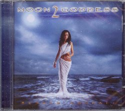 GOODALL MEDWYN :  MOON GODDESS 2  (MG MUSIC)

Uscito pi di 10 anni fa sull'etichetta New World, il precedente volume Moon Goddess  stato un grande successo internazionale. Oggi casa Mg Music presenta il notevole seguito, Moon Goddess 2, con cui Medwyn Goodall riprende tutte le sonorit originali appartenenti al suo passato artistico, ritornando alle origini della propria fiorente carriera. Il musicista inglese, apprezzato per le sue melodie capaci di parlare al cuore di ascolta, ha creato un album accattivante, armonioso e semplice, facendo quello che meglio sa fare, ossia suonare con l'anima, creando un'energia e sonorit del tutto uniche. Chi ha apprezzato i precedenti Medicine Woman, Earth Healer, Priestess e naturalmente Moon Goddess, Moon Goddess 2 non potr che risultare entusiasmante.