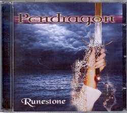 RUNESTONE :  PENDRAGON  (MG MUSIC)

Il duo Runestone, composto dai musicisti Chris Green e Robert Fenner, propone il suo nuovo album Pendragon che trae ispirazione dalla favolosa vita di Merlino, il mago che, con un incantesimo, costrinse Uther Pendragon ad unirsi ad Igraine e dare vita al futuro re Art. L'album dei Runestone  un viaggio musicale ambientato in luoghi fantastici popolati da personaggi straordinari e che attraversa tempi segnati da intrighi e magie. Con una strumentazione che comprende tastiere, chitarre, mandolino e flauto in legno, Pendragon racconta la storia di Merlino, personaggio chiave del mito celtico che invoca i suoi poteri per intessere i fili di una profezia che lui solo pu vedere e che ancora oggi  rimasta indecifrata.