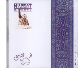 ALI KHAN NUSRAT FATEH :  SUPREME COLLECTION  (JARO)

Leggendario musicista pakistano, Nusrat Fateh Ali Khan (1948-1997) proviene da una famiglia di noti musicisti della tradizione classica islamica ed ha il grande merito di aver fatto conoscere all'occidente il qawwali, la musica devozionale sufi, melodie mistiche che servono ad elevare lo spirito per condurre l'interprete ed il pubblico pi vicini a Dio. Oltre ad essere considerato un mito in Pakistan dove  stato definito 'l'imperatore del qawwali', Nusrat Fateh Ali Khan viene molto apprezzato anche in occidente dove si  fatto conoscere anche attraverso importanti collaborazioni artistiche con grandi artisti come Peter Gabriel con cui ha collaborato alle musiche del film di Martin Scorsese L'ultima tentazione di Cristo o con il leader dei Pearl Jam, Eddie Vedder, con cui ha interpretato due brani della colonna sonora del film Condannato a morte del regista Tim Robbins. Supreme Collection propone alcuni splendidi esempi di canto estatico sufi caratterizzato da poetiche parti vocali e da una forza mistica capace di indurre la trance. Supreme Collection  la dimostrazione di come Nusrat Fateh Ali Khan sia riuscito nell'arduo compito di rendere la tradizione musicale sufi appetibile anche per un pubblico occidentale abituato a melodie molto diverse da queste. Le interpretazioni di Nusrat Fateh Ali Khan abbattono qualsiasi barriera spazio-temporale, avvicinando l'ascoltatore, chiunque egli sia, ad un universo musicale mistico e trascendente.