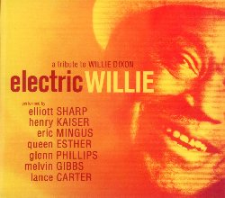 SHARP ELLIOT :  ELECTRIC WILLIE - A TRIBUTE TO WILLIE DIXON  (YELLOWBIRD)

La mia prima conoscenza del blues  avvenuta attraverso gli Yardbirds e i Rolling Stones, com'era normale per un ragazzo della classe media bianca dei sobborghi a met degli anni '60. Un nome ricorrente tra gli autori dei brani era quello di Willie Dixon. Quando ho approfondito il mio ascolto del blues, mi sono subito reso conto che Willie Dixon era l'uomo che distillava in parole e musica l'essenza dell'America nera: si tratta di miti, storie, riti, gioie, tristezza, dolore e speranze. Quelle canzoni e le loro idee sono sparse in tutta la musica americana. In modi diversi Willie Dixon ha creato un legame tra blues e rock. Suonando nei gruppi dagli anni '60 in poi,  sempre stato naturale includere un brano di Willie Dixon per i suoi testi, sagaci e profondi, o per i suoi ritmi coinvolgenti o ancora per le sue armonie. Queste canzoni sono rimaste con noi e, si spera, saranno sempre con noi. Scott Beal  stato il fondatore della Gaff Records, un amico e un compagno spiritoso di cui sento molto la mancanza.  stata un'idea di Scott riunire Henry Kaiser, Glenn Philips ed il sottoscritto in questo progetto. Nei miei colloqui con Henry  nato il concetto di Electric Willie: un tributo al grande maestro e anche un omaggio agli album Electric Mud e Electric Wolf snobbati da parte della critica, ma particolarmente amati da molti musicisti attratti dall'eccesso psichedelico e dai riff del chitarrista Pete Cosey. Scelta ovvia  stata quella di chiedergli di unirsi a noi alla travolgente sezione ritmica formata dal bassista Melvin Gibbs e dal batterista Lance Carter (un altro amico di cui sento molto la mancanza!) e ai cantanti Eric Mingus e Queen Esther. Pur godendo sempre nel riproporre i classici, abbiamo voluto proporre anche alcune delle opere meno note di Willie Dixon tra cui le sue collaborazioni con Ry Cooder e Bob Weir. Mingus e Queen Ester hanno offerto interpretazioni appassionate e noi chitarristi abbiamo cercato di dare il nostro meglio basandoci sulla solidit di Melvin e Lance.