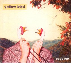 YELLOW BIRD BAND :  EDDA LOU  (YELLOWBIRD)

Molto tempo fa, nella regione americana degli Appalachi, i minatori usavano portare un canarino con loro in fondo ai pozzi di carbone: finch l'uccellino (in inglese yellow bird) cantava tutto andava bene, mentre l'interruzione del  suo canto era considerato presagio di grandi sventure. Visto che oggi la societ sta vivendo un periodo molto difficile, il fatto che la Yellow Bird Band berlinese continui a cantare  da considerarsi un segno di ottimo auspicio. Come si pu ascoltare in Edda Lou, il nuovo disco della formazione, le due vocaliste Manon Kahle e Lucia Cadotsch cantano davvero come uccelli, canalizzando una visione onirica della musica folk anglo-americana in melodie allo stesso tempo vintage e moderne, caratterizzate da risonanze terrene e da un'anima antica. Dopo l'album di debutto Sing che proponeva cover di vecchie canzoni country americane e pop roots, nel suo secondo progetto la formazione propone solo originali dei suoi musicisti, la maggior parte dei quali scritta dalla cantante Manon Kahle che suona il violino, l'ukulele e il banjo. Insieme a lei ci sono Lucia Cadotsch (voce), Ronny Graupe (chitarra, basso, banjo) Uli Kempendorff (clarinetti) e Michael Griener (percussioni, cucchiai, batteria). Con il suo mix di sonorit americane ed europee e di suggestioni premoderne e postmoderne, la Yellow Bird Band rievoca l'era analogica, considerandola come una pausa necessaria e salutare dall'imperante realt digitale. In piena sintonia con la tradizione americana del folk e del blues che prevede la continua mescolanza di dolore e gioia, alcune delle canzoni di Edda Lou offrono testi tristi che per contro vengono abbinati ad un ritmo musicale allegro come in Apple Tree e Rust and Bones. Poi ci sono le ballate, a volte dolci ed altre spettrali come Edda Lou e In the Woods, dove le voci di Manon e Lucia sembrano quelle di due fantasmi. Vale la pena ricordare anche la pazzia d'amore di The Robber, l'addio al mondo di Black Train e l'oscura atmosfera di Miss Miss che vira verso il territorio modernista, ricordando per certi versi Tom Waits. Blue Cowgirl e Lone Sailor sono invece due gemme agrodolci che colpiscono con il loro naturale melodismo: il primo brano comprende un delizioso assolo al clarinetto di Uli Kempendorff, il secondo un assolo al violino di Manon Kahle. Chiunque apprezzi le colonne sonore dei film dei fratelli Coen o di Jim Jarmusch e tutti quelli che sono alla ricerca di un disco di splendida musica fatta di emozioni che superano il tempo, tutti resteranno allo stesso modo ammaliati nell'ascoltare Edda Lou.