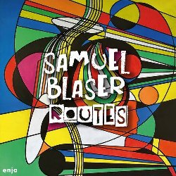 BLASER SAMUEL feat. PERRY LEE SCRATCH :  ROUTES  (YELLOWBIRD)

Ispirato dal leggendario trombonista ska Don Drummond, Samuel Blaser ha riunito un gruppo di eccellenti musicisti per celebrare il repertorio giamaicano. Routes  il risultato dell'amicizia artistica che lega gli interpreti, un'affinit ancorata alla tradizione musicale dell'isola e saldamente radicata nel jazz. Con il suo nuovissimo gruppo composto da Alex Wilson (pianoforte, organo Hammond, melodica), Alan Weekes (chitarra), Ira Coleman (basso), Dion Parson (batteria), Michael Blake (sassofono tenore) e Soweto Kinch (sassofono contralto, voce), Blaser (trombone)  riuscito nell'intento di far conoscere il jazz giamaicano a un pubblico pi vasto. Ma Blaser non sarebbe Blaser se non si chiedesse: perch fermarsi qui? E cos, l'ambizioso musicista e vincitore dell'European Jazz Award del 2019 e del Downbeat Magazine Critics Poll del 2021 ha deciso di fare di pi. Routes offre un mix di classici di Don Drummond, brani reggae, ska e jazz in cui appaiono numerosi ospiti come Carroll Thompson (voce), dub dell'indimenticabile Lee Scratch Perry (1936-2021) e una versione riarrangiata di Green Island di Drummond. Routes  un progetto che emana la grazia, l'umorismo e la maestria strumentale che da sempre contraddistinguono lo stile di Samuel Blaser, un disco che  un'avventura, una festa e una celebrazione dello spirito giamaicano a cui siamo tutti invitati.