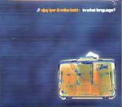 IYER VIJAY & LADD MIKE :  IN WHAT LANGUAGE?  (PI RECORDINGS)

Originariamente pubblicato nel 2003, In What Language? presenta Vijay Iyer e Mike Ladd capaci di ispirarsi l'un l'altro per raggiungere orizzonti lontani ma visti nei loro precedenti lavori. Le straordinarie miniature sonore che compongono l'album spaziano tra il funk di Security e le luminose orchestrazioni jazz di Taking Back the Airplane, tra la programmazione elettronica di Tlc e la nobilt dell'inno per violoncello e pianoforte di Plastic Bag, dai vivaci ritmi improvvisati di Color of My Circumference alla luttuosamente programmatica Asylum. Come sempre capace di sorprendere l'ascoltatore, con questo progetto Vijay Iyer crea un ricco dialogo tra musica e liriche, vere e proprie composizioni poetiche che scaturiscono da monologhi pensati all'interno di un aeroporto internazionale iper-globalizzato del XXI secolo. Il titolo dell'album nasce dalla storia del regista iraniano Jafar Panahi che, transitando per l'aeroporto JFK di New York nella primavera del 2001, fu ingiustamente fermato dalla polizia e rispedito a Hong Kong: durante il volo di ritorno cercava di spiegare la sua storia ai suoi compagni di viaggio. Non sono un ladro! Non sono un assassino... Sono solo iraniano, un regista. Ma come posso riuscire a spiegarlo? In che lingua?.