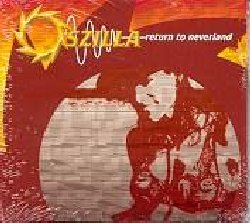 OSZILLA :  RETURN TO NEVERLAND  (ZOOMSHOT)

Dopo aver fatto il pieno delle piste ai trance parties del 2002 con i suoi primi singoli usciti solo vinile e corroborati dalla partecipazione a varie compilation, Andreas Weber propone il suo album d'esordio a nome Oszilla che ripropone le sue geniali sonorit energetiche e dritte alla meta ma talvolta delicate e giocose. Return to Neverland  un gustosissimo trance cocktail con poche gocce di affascinanti elementi house, grooves armonici e grande variet di suoni, perfetto per il pi esigente goa lover. Una delle migliori produzioni targate 2003 del panorama trance.