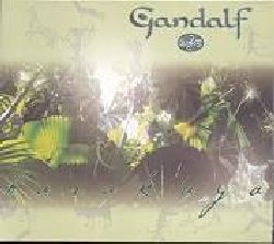 GANDALF :  BARAKAYA  (PRUDENCE)

La parola barakaya (che significa vittoria) ha radici ebraiche ed arabe ed appare anche in alcuni dialetti dell'Africa occidentale. Con questo suo album Gandalf ha creato una musica globale che supera i confini delle varie culture, dando vita ad un'interessante miscela multietnica. Barakaya  un viaggio musicale che trasporta l'ascoltatore in Africa, India ed Irlanda, passando per l'America dei Nativi. Come un pittore che intinge il pennello nella propria tavolozza, Gandalf ha attinto dalla sua vasta cultura musicale per creare un affresco colorato dalle tante sfumature. L'album vede la partecipazione della cantante Emily Burridge che, attraverso le sue parti vocali nella lingua madre degli indiani Xavante del Brasile, impreziosisce l'opera con una nota del tutto speciale. Barakaya, album ispirato alla cometa Hale-Bopp avvistata nella primavera del 1997,  un inno all'amore per la vita e per il pianeta che ospita l'uomo, ma anche per tutte le diversit che lo compongono.