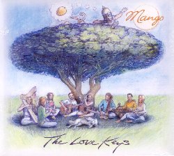 LOVE KEYS :  MANGO  (AQUARIUS)

Il duo Love Keys propone al pubblico Mango, una splendida fusione di voci celestiali e strumenti etnici tra cui esraj, tabla, cajon e bansuri, oltre alle melodie pi classiche di chitarra, pianoforte ed arpa. L'album dei Love Keys  un invito a lasciarsi andare alla devozione ed all'estasi della celebrazione gioiosa del divino. Per creare questo loro nuovo progetto i Love Keys hanno collaborato con eccellenti professionisti provenienti da campi culturali tra loro molto diversi come la formazione Kirtan Wallahs, specializzata in canto sacro orientale, musicisti classici indiani e bhakti yogi provenienti da Finlandia, Austria, Hawaii, Oregon, Inghilterra, Puerto Rico, Germania e Svizzera. Il risultato  un album stimolante e mistico capace di far sentire l'ascoltatore parte di un kirtan vivente, di un concerto privato o di una festa kirtronica. Mango  un'esperienza interiore che dona all'anima la voglia di danzare.