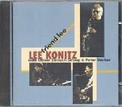 KONIZT LEE :  FRIEND LEE  (EDITION COLLAGE)

Anni fa il sassofonista Peter Decker incontr Lee Konitz in occasione di un suo concerto a Colonia: fu l'inizio di una solida amicizia i cui risultati si possono ora assaporare in questo disco, registrato insieme all'Oliver Strauch Group, che mostra il vecchio maestro ed il suo giovane collega ai massimi livelli. Alcuni dei brani sono composti dallo stesso Konitz ed altri dai suoi giovani accompagnatori. La collaborazione tra Konitz, Decker e l'Oliver Strauch Group dura da tempo ed ha condotto alla realizzazione di due tour: il cd Friend Lee  la logica conseguenza di questa collaborazione e la pietra miliare del percorso che hanno intrapreso insieme.