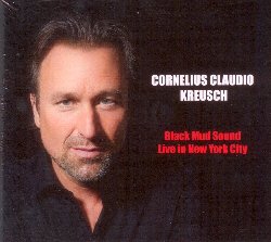 KREUSCH CORNELIUS CLAUDIO :  BLACK MUD SOUND - LIVE IN NEW YORK CITY  (EDITION COLLAGE)

Black Mud Sound - Live in New York City propone la registrazione live del concerto che la mitica band Black Mud Sound del pianista e compositore Cornelius Claudio Kreusch ha tenuto al Blue Note di New York City, una serata in cui la formazione ha presentato un repertorio fatto di brani tratti dagli album Black Mud Sound e Scoop. Alla voce potente di Cheryl 'Pepsii' Riley, spesso paragonata per potenza a quella di Whitney Houston e per disinvoltura a quella di Erykah Badu, si unisce il basso funky di Dave Jones, la batteria infuocata di Camille Gainer, artista richiesta addirittura da Prince, e insieme a loro ci sono naturalmente le note dello Stainway di Cornelius Claudio Kreusch che suona anche Minimoog e Fender Rhodes. Black Mud Sound - Live in New York City  un incredibile album live, direttamente dal centro di New York, dal leggendario Blue Note Jazz Club nel West Village. La musica, come la citt,  funky e jazzy, selvaggia e, a volte, profondamente delicata. Definito dalla rivista Time Out New York 'una corsa sfrenata', questo concerto  la dimostrazione del grande talento di un musicista che, nel corso della sua carriera, ha suonato con artisti del calibro di Herbie Hancock, Kenny Garrett, Markus Stockhausen, Salif Keita, Bobby McFerrin, Joachim Khn e tanti altri ancora.