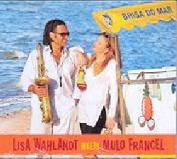 WAHLANDT LISA & FRANCEL MULO :  BRISA DO MAR  (FINE MUSIC)

Con lo swing della samba e la delicatezza della bossa nova che ricorda calde serate estive, cocktail ghiacciati ed il Brasile degli anni '60, Brisa do Mar ti conduce in uno splendido viaggio di suoni e colori. La voce di Lisa Wahlandt  dolce e fresca come la brezza del mare in una calda giornata estiva: Mulo Francel la corteggia, sfoderando tutto il fascino del suo sax, creando le onde su cui la sua voce pu librarsi. Un album sognante e sensuale, leggero come una piuma ma ricco di desiderio ed appassionata melanconia che nasce dal jazz per evolversi nel calore del Brasile. Best seller.