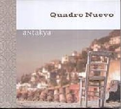 QUADRO NUEVO :  ANTAKYA  (FINE MUSIC)

Dopo il loro girovagare musicale tra il tango, l'Italia ideale di Wolfgang Goethe, le melodie immortali del cinema ed i pi sofisticati confini del jazz, i Quadro Nuevo intraprendono un nuovo viaggio per visitare la citt turca di Antakya, vicino al confine con la Siria. L si sono dati appuntamento per comporre e registrare la musica per la colonna sonora originale del documentario intitolato Two Half Lives (due mezze vite) prodotto dal regista turco-tedesco Ahmet Servet Golbol. La musica di Antakya trasporta l'ascoltare lontano, nella Turchia dell'immaginario, facendogli miracolosamente condividere impressioni, sensazioni ed esperienze vissute in questa nuova avventura. Un album dove il jazz incontra il medioriente, riuscendone a distillarne la pi genuina essenza musicale.