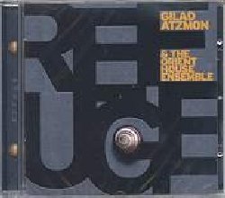 ATZMON GILAD :  REFUGE  (ENJA)

mid-price - La musica di Gilad Atzmon  il risultato di uno stravagante mix culturale. Come arrangiatore, produttore e polistrumentista (sassofono soprano, contralto, tenore e baritono; clarinetto; sol; zurna; flauto) Atzmon ha saputo creare uno stile personalissimo che miscela la tradizione dei grandi musicisti bebop con le sue radici mediorientali in un modo sofisticato e talvolta ironico. Passando con disinvoltura dalla musica etnica al jazz (ha suonato al fianco di musicisti del calibro di Richie Beirach, Jack DeJohnette e Michel Petrucciani) Atzmon negli ultimi anni ha saputo anche arricchire la sua musica di una forte carica politica e culturale. Risultato di questo processo  Refuge: un disco che non  soltanto un progetto musicale realizzato da musicisti eccezionali ma che rappresenta anche un messaggio di consapevolezza e di speranza. Come afferma lo stesso Atzmon: In nessun luogo la pace  vicina. Ogni giorno nasce un nuovo conflitto. Il mondo sta diventando sempre pi ostile. La musica  diventata il nostro rifugio. La musica non  il messaggero, la musica  essa stessa il messaggio.