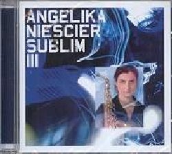 NIESCIER ANGELIKA :  SUBLIM III  (ENJA)

mid-price - La sassofonista di origine polacca Angelika Niescier  tra quelle eccezionali musiciste che, da qualche tempo a questa parte, stanno rivitalizzando e rinnovando la scena jazz europea. Oltre ad essere una musicista con un'energia straordinaria e una tecnica impeccabile, Angelika  anche una compositrice per il teatro e il balletto. Tra le sue influenze spicca sicuramente Coltrane, ma Angelika non pu certo essere annoverata tra gli innumerevoli imitatori del leggendario sassofonista. La sua creativit attinge da fonti variegate e molteplici cha vanno dalla musica classica, soprattutto quella contemporanea, al folk, passando per mezzo secolo di storia del jazz e per un gusto della forma tutto europeo. In questo suo nuovo album dal titolo Sublim III, Angelika vede subentrare nel suo quartetto il talentuoso pianista Florian Weber (Trio Minsarah) e vede come ospite il suonatore di oud Mehdi Haddab (uno dei due membri del gruppo DuOud) che aggiunge nuove e interessanti sfumature stilistiche.