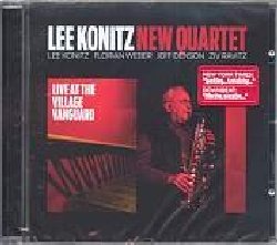 KONITZ LEE :  LIVE AT THE VILLAGE VANGUARD  (ENJA)

La collaborazione tra lo storico sassofonista Lee Konitz e il Trio Minsarah (formato dal pianista Florian Weber, il bassista Jeff Denson e il batterista Ziv Ravitz) nasce qualche anno fa nel corso di alcuni concerti a Colonia ed ha gi dato vita ad un album: Deep Lee. Rinvigorito dall'energica vitalit di questo giovane trio multietnico, Konitz ha deciso di continuare a suoanre con loro, trasformando il quartetto in una band regolare, cosa inusuale nella sua carriera. Questo loro nuovo lavoro insieme documenta i concerti tenuti dal quartetto allo storico Village Vanguard di New York il 31 Marzo e il 1 Aprile 2009. Lee aveva suonato al Village Vanguard per l'ultima volta nel 1983, poco prima della sua partenza per l'Europa. Un momento dunque importante per Lee Konitz che, dall'alto dei suoi 82 anni, dimostra come la sua classe e la sua energia non sia stata alterata dal tempo. Lo stesso Lee ritiene che questo nuovo Live at the Village Vanguard sia uno dei momenti pi alti della sua carriera ed ascoltandolo non si pu far altro che dargli ragione.