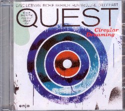 QUEST :  CIRCULAR DREAMING  (ENJA)

mid-price - Miles Davis sottolineava con orgoglio come Wayne Shorter fosse diventato un compositore durante il periodo della loro collaborazione. Shorter ha scritto la maggior parte del repertorio della band di Davis tra il 1964 e il 1968, proponendo una nuova sensibilit armonica e melodica. Il gruppo Quest - capeggiato dal sassofonista Dave Liebman e con Richie Beirach al piano, Ron McClure al basso e Billy Hart alla batteria - offre una propria originale interpretazione di alcune di queste musiche nel suo nuovo lavoro intitolato Circular Dreaming - Quest plays the music of Miles 60's. Lo stesso Liebman ha suonato nella band di Davis nel 1972, non sorprende dunque che il trombettista sia tra le sue principali influenze musicali. La sorpresa di questo album risiede nel modo, originale e appassionante, in cui i Quest ripropongono queste musiche. Ad esempio il brano Prince of Darkness (dall'album Sorcerer) viene reso con una profondit ed intensit emotiva uniche cogliendo delle possibilit interpretativa solo accennate nel brano originale, mentre Footprints si trasforma in una sorta di blues ruvido e potente. I brani di Shorter servono insomma solo come canovaccio su cui i membri del gruppo danno libero sfogo alla loro creativit.