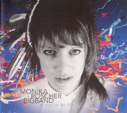 ROSCHER MONIKA :  OF MONSTERS AND BIRDS  (ENJA)

Monika Roscher e la sua bigband presentano la loro ultima creazione, Of Monsters and Birds, follow-up del loro album di debutto Failure in Wonderland. Compositrice, chitarrista, cantante e bandleader Monika Roscher, supportata dai suoi 17 musicisti, prosegue la sua avventurosa esplorazione sonora con una magica trasposizione in note del canto degli uccelli, unopera fatta di melodie prima delicate, ma che poi, come nel caso del brano Full Moon Theatre, sfociano in ancestrali rulli di tamburo ed in frenetiche sequenze dei fiati. La sete davventura e la voglia di fare sperimentazione erano gi presenti nel precedente album della band, ma in questo progetto si  aggiunta una sicurezza interpretativa che  il frutto dei tanti concerti tenuti dalla formazione. Of Monsters and Birds propone al pubblico un viaggio musicale tra jazz e pop, con poliritmi divertenti e coinvolgenti che lasciano percepire il profondo entusiasmo di Monika Roscher e dei suoi musicisti nei confronti del loro nuovo disco. A rendere ancora pi speciale lalbum c il contributo dellartista visivo tedesco Sascha Banck che ha realizzato una piccola opera darte pittorica per ciascuna delle nove canzoni proposte. Of Monsters and Birds  disponibile anche in formato doppio vinile vergine 180 gr.