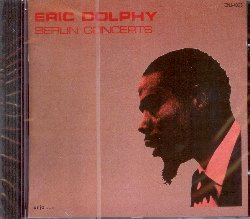 DOLPHY ERIC :  BERLIN CONCERTS  (ENJA)

mid-price - Eric Dolphy  stato uno dei pi importanti interpreti della scena jazz e anche se il fato lo ha spostato dalla terra solo 36 anni dopo la sua nascita, la sua influenza  incommensurabile. The Berlin Concerts, una vera chicca registrata nel 1961, vede il sax di Eric Dolphy insieme alla tromba di Benny Bailey, accompagnati dalla sezione ritmica composta dal batterista Buster Smith, dal bassista Jamil Nasser e dal pianista Pepsi Auer: una solida base musicale che permette di osservare Dolphy in perfetta comunione e nell'ideale prosecuzione del lavoro di Charlie Parker. Un vero spirito musicale puro in grado di alterare permanentemente quanto ci si potrebbe aspettare dagli strumenti da lui prediletti: sax alto, clarinetto basso e flauto sfidano l'infinito in ogni loro espressione musicale rendendo tutte le sue registrazioni veramente preziose. Un necessario documento.