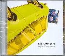 ERDMANN 3000 :  SUPERMICROGRAVITY  (ENJA)

Erdmann 3000, il quartetto fondato nel 1999 dal sassofonista Daniel Erdmann (allora col nome Erdmann 2000), presenta il suo terzo album, Supermicrogravity. Confermata la formazione storica con Frank Mobus alla chitarra, Johannes Fink al basso, John Schroder alla batteria e naturalmente Daniel Erdmann al sax tenore. Ad essi si aggiunge il trombonista Yves Robert che, con il suo suono ricco e profondo, contribuisce ad arricchire il fascino di questo disco. Un disco dal titolo enigmatico ed evocativo che indaga coraggiosamente le nuove forme del jazz contemporaneo, non tanto attraverso l'uso di strumenti non tradizionali, quanto attraverso l'innovazione delle strutture armoniche e ritmiche. Un modo originale di interpretare la costruzione di brani ed improvvisazioni che conduce alla creazione di uno stile nuovo e riconoscibile che caratterizza questo gruppo. In particolare Erdmann, attraverso un suono accattivante e coinvolgente e delle improvvisazioni ricche di frasi concise e frammentate, sembra voler ricreare nell'ascoltatore un senso di indeterminatezza e sospensione che caratterizza tutto l'album. Che sia questa la misteriosa supermicrogravit�?