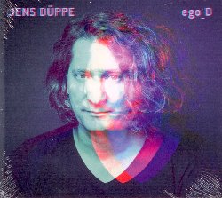 DUPPE JENS :  EGO_D  (ENJA)

Ci sono persone che amano scrivere le loro memorie. Il musicista, batterista, compositore, band leader e curatore di progetti interdisciplinari Jens Duppe invece ha riassunto trent'anni del suo lavoro musicale nel nuovo disco da solista Ego_D. Duppe ha sempre voluto documentare i suoi incontri musicali nelle proprie composizioni. Il risultato  un disco che unisce musica contemporanea e jazz di stili diversi in un'unit che segue i diversi percorsi di vita dell'artista. Ego_D  pi di un disco:  il palinsesto della storia della musica del futuro in cui la batteria dal ruolo di accompagnatrice si sposta al centro della scena. Nell'album intervengono anche altri due artisti: il giovane produttore di musica house e rapper di Colonia Jabul che interpreta la poesia di Duppe The Drum in modo fresco e dinamico e la cantante soul jazz di New York Jocelyn B. Smith che prende parte all'elaborazione vocale del brano 1000 Stars di Duppe. Ego_D  un avvincente viaggio nel ritmo della vita, pensato da un musicista che ha sempre visto nel suo strumento una brillante metafora dell'esistenza.