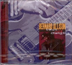 ALLISON BERNARD :  TIMES ARE CHANGING  (RUF)

Nato a Chicago il 26 novembre 1965, Bernard Allison si  avvicinato alle radici della musica nera ed all'arte della chitarra elettrica grazie a suo padre, la leggenda del blues Luther Allison, purtroppo scomparso nel 1997. Ho iniziato a suonare la chitarra quando avevo appena 10 anni, ricorda Bernard, ero alle elementari e suonavo con la jazz band della scuola superiore. Credevano che leggessi gli spartiti. In realt suonavo solo ad orecchio. A vent'anni Bernard suon per due anni nella formazione di Koko Taylor, Queen Of The Blues, e nel corso della sua carriera ha avuto la possibilit di esibirsi al fianco di grandi artisti come Willie Dixon, Johnny Winter (che gli insegn a suonare la slideguitar), Stevie Ray Vaughan, Jeff Healey e Colin James, solo per ricordarne alcuni. Nel 1989 Luther Allison chiese a suo figlio di unirsi alla sua band e di diventarne il leader e solo un anno dopo Bernard pubblic il suo primo album da solista. In Times Are Changing, disco originariamente uscito nell'ottobre del 1998 ed oggi ripubblicato da casa Ruf in un'eccellente versione rimasterizzata da Pauler Acoustics, Bernard Allison propone il suo eccellente mix di blues, r&b e funk, che  ormai diventato il suo tratto distintivo. Prodotto da Jim Gaines, professionista che aveva lavorato anche con Luther Allison e che vanta collaborazioni con Carlos Santana e Stevie Ray Vaughan, Times Are Changing  impreziosito dalla presenza, nella traccia In the Morning, dalla voce e dall'armonica del mitico Bobby Rush. Con una track list di 13 brani, molti dei quali scritti da Bernard ed alcuni dal padre Luther, Times Are Changing  una buona occasione per riscoprire un musicista blues strepitoso.