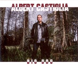 CASTIGLIA ALBERT :  BIG DOG  (RUF)

Il cantautore e chitarrista roots blues americano Albert Castiglia ha gi pubblicato cinque album, ma Big Dog, come affermato da lui stesso,  la pubblicazione che sente pi vicina, quella che meglio lo rappresenta come chitarrista e cantante. Prodotto da Mike Zito insieme a Thomas Ruf, fondatore dellomonima etichetta, Big Dog  la prova che Castiglia  un artista che si allontana dalle mode del momento per fare musica alla vecchia maniera: composta con il cuore, attingendo dai suoi live e dalle sue personali esperienze di vita. Con uno stile crudo e spontaneo che pi che dalla tecnica attinge allimmediatezza del sentimento, Castiglia offre un album di undici tracce che spaziano tra originali, alcune interessanti cover e brani scritti insieme ad artisti del calibro di Cyril Neville, John Ginty, Graham Wood Drout ed altri ancora. Dopo il suo esordio del 2014 Solid Ground, definito da The Blues Magazine ardente ed intenso, con Big Dog Albert Castiglia alza la posta, mostrando al pubblico un chitarrista ed un cantante maturo che mantiene invariata la sua intensit artistica ed il suo potente blues-rock americano.