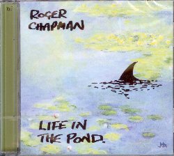 CHAPMAN ROGER :  LIFE IN THE POND  (RUF)

Dopo una lunga assenza dallo studio di registrazione, il settantanovenne cantautore britannico Roger Chapman  tornato al lavoro ed oggi propone il suo nuovo progetto intitolato Life in the Pond. Dodici anni dopo la celebre raccolta Hide Go Seek, il nuovo disco vede il veterano Chapman, leader della storica band Family, con alcuni vecchi compagni, tra cui il suo ex collega, co-compositore, polistrumentista e produttore John 'Poli' Palmer. Life in the Pond  un mix delle tante influenze che hanno attraversato e segnato la carriera di questo artista che dal caratteristico vortice di jazz, blues, folk e psichedelia dell'album di debutto dei Family del 1968, Music In A Doll's House, si  poi spostata verso la pi dura Americana degli Streetwalkers degli anni '70. Pi di quattro decenni dopo, Life In The Pond unisce tutti questi fili, trovando la voce di Chapman in forma strepitosa, in una tracklist che spazia dall'ipnotico di sette minuti Nightmare #5 a Rabbit, passando per il soul-funk distopico di Got The Gun. Il mondo  cambiato dagli anni '60, ma Roger Chapman ha ancora qualcosa da dire e con Life In The Pond, la sua voce di artista  pi vitale che mai.