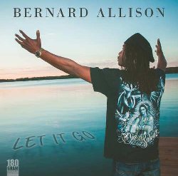 ALLISON BERNARD :  LET IT GO  (RUF)

Bernard Allison ha iniziato a suonare la chitarra elettrica e ad interessarsi alle radici della musica nera grazie a suo padre, la leggenda del blues americano Luther Allison (1939-1997) con cui si esib per la prima volta al Blues Festival di Chicago del 1983. Dopo aver imparato i segreti della tecnica dello slide da Johnny Winter e Stevie Ray Vaughan, nel 1989 Bernard si stabilisce a Parigi dove entra a far parte della band del padre e nel 1990 pubblica il suo primo album da solista. Bernard non si ferma mai. Let it Go, il suo ultimo album di studio, proposto da casa Ruf in versione cd e vinile,  gi considerato uno dei migliori dischi del 2018. Si tratta di un lavoro capace di lasciare la maggior parte dei musicisti a bocca aperta, ma per questa dinamo creativa, che ha ormai superato i cinquant'anni,  parte della normalit. Let it Go  una sorta di ritorno a casa del musicista, infatti l'album segna il rientro di Bernard Allison nella scuderia della Ruf, iconica etichetta blues tedesca creata nel 1994 che ha pubblicato gran parte dell'opera del padre di Bernard. Significativo  anche il fatto che Let it Go sia stato registrato, con la preziosa collaborazione del leggendario produttore musicale Jim Gaines, nel Bessie Blue Studio di Stantonville, Tennessee, ossia proprio nel luogo in cui  nato il blues. L'ultimo progetto discografico di Bernard Allison propone 12 tracce, la maggior parte delle quali sono suoi originali, composizioni caratterizzate da sonorit essenziali, senza molti abbellimenti, brani che hanno il loro centro nel suono della sessione ritmica basica. Insieme a John T. McGhee (chitarra ritmica), George Moye (basso), Mario Dawson (percussioni, tamburello) e Jose Ned James (sax nel brano Kiddo), Bernard Allison (voce, chitarre) regala al pubblico un album eccellente che non solo riconferma il suo grande talento di musicista, ma anche di straordinario compositore che non manca di omaggiare il padre con l'interpretazione di due suoi originali: You're Gonna Need Me e Castle.