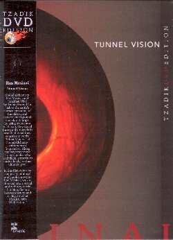 MESINAI RAZ :  DVD / TUNNEL VISION  (TZADIK)

Tzadik Dvd Edition (file under sci-fi/horror/avantgarde cinema) - Mentre nel 2012 erano alla ricerca di materiale per un progetto artistico, l'alchimista sonoro Raz Mesinai, il co-produttore Jonathan Uliel Saldhana, il cameraman Jos Roseira ed il percussionista Gustavo Costa, sono scesi ben al di sotto della superficie terrestre entrando in una delle pi antiche ed oscure miniere segrete sotto l'Europa, equipaggiati con registratori, casse acustiche e telecamere per documentare le loro scoperte. Tuttavia il gruppo si  trovato ben presto intrappolato senza via di uscita: utilizzando il suono come mappa ha attraversato i tunnel in cerca di un'uscita trovando invece evidenza di una civilt sotterranea, incontrando un fungo misterioso dalle propriet allucinogene e cercando di trovare la fonte degli spaventosi suoni paranormali che risuonano dalle viscere della terra. Con il suo film Tunnel Vision Raz Mesinai ci conduce in un mondo audiovisivo che oltrepassa il confine tra fiction e realt, quello che il compositore definisce 'dub fiction'.