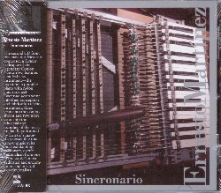 MARTINEZ ERNESTO :  SINCRONARIO  (TZADIK)

Composer Series (file under avantgarde/classical) - Alejandro Huerta, Juan Mercado, Alejandro Guevara, Ernesto Martinez. Il secondo album di questo compositore messicano fuori dagli schemi, ex collega del leggendario Conlon Nancarrow, propone un nuovo strumento musicale del tutto radicale, l'hiperion, un piano prtatile con corde da chitarra in nylon! Sono serviti due anni per concepire e fabbricare lo strumento, tre anni per comporre le musiche e due ulteriori anni per preparare ed effettuare le registrazioni. Interpretata brillantemente dal precisissimo quartetto di Ernesto Martinez, questa nuova musica  assolutamente esilarante. Sincronario propone l'appassionato ed esotico minimalismo di uno degli sperimentatori musicali pi dedicati e senza compromessi al mondo.