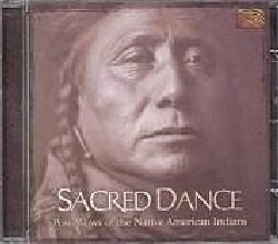 VARIOUS :  SACRED DANCE  (ARC)

Pow wow originali interpretati da musicisti nativi di alcune delle pi note nazioni (ai tempi del far west chiamate trib) del Nord America. Il termine pow wow deriva dalle parole della lingua parlata nell'Algonquin pau wau (egli sogna), il che denota un originario significato religioso e rituale di queste musiche. Ai nostri giorni i pow wow hanno perso il loro significato religioso anche se restano la perfetta occasione per i Nativi per celebrare le loro danze tradizionali, cerimoniali e sociali. Sacred Dance propone le musiche della tradizione dei nativi Ojibway (chiamati Chippewa in inglese), Sioux, Lakota/Dakota e Blackfoot (Piedi Neri): un album ideale per scoprire le melodie ed i ritmi degli originari abitanti del continente americano, un popolo saggio che sapeva vivere in grande armonia con la natura, spesso in luoghi dove questa si manifesta selvaggia ed ostile come nel deserto dell'Arizona o nelle fredde distese ghiacciate delle coste canadesi.