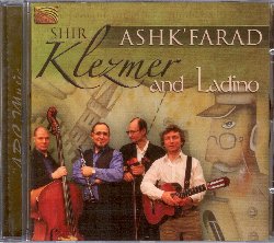 SHIR :  ASHK'FARAD - KLEZMER AND LADINO  (ARC)

Quartetto klezmer londinese, i Shir sono specializzati in musica ebraica proveniente da varie tradizioni del mondo come quella israeliana, ladina, yiddish, mizrani e sefardita. L'album Ashk'farad - Klezmer and Ladino  la prova dello straordinario eclettismo dei quattro musicisti: ashk'farad, espressione che nasce dall'unione dei termini aschenaziti (i discendenti delle comunit ebraiche medievali della valle del Reno) e sefarditi (ebrei della penisola iberica diffusi dalla Diaspora nel resto del Mediterraneo), rappresenta le due facce della cultura ebraica. La formazione Shir propone energica musica tradizionale klezmer mescolata a splendide melodie e liriche in ladino, lingua ebraico-spagnola parlata dagli ebrei cacciati da Spagna e Portogallo nel 1492 ed emigrati in Turchia, Grecia, Italia ed Europa orientale. Ashk'farad - Klezmer and Ladino  un viaggio nella variegata tradizione musicale klezmer che trasporta l'ascoltatore da Vilna in Polonia a Salonika (l'attuale Thessaloniki) in Grecia, fino a Afula in Israele, dove la tradizione sefardita e quella aschenazita si uniscono in un tutt'uno armonioso. L'album  dotato di un libretto con interessanti informazioni sulla musica della tradizione ebraica e tutti i testi dei brani in lingua originale e traduzione in inglese.