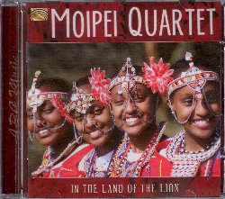 MOIPEI QUARTET :  IN THE LAND OF THE LION  (ARC)

Il Moipei Quartet  formato da quattro sorelle keniane: tre gemelle, Mary, Magdaline e Marta e la pi giovane Seraphine. Avviate all'arte del canto fin da quando avevano solo due anni, le quattro splendide bambine si esibiscono costantemente in varie cerimonie pubbliche, rappresentando il proprio paese in svariati eventi internazionali e nel 2006 sono state addirittura dichiarate le prime ambasciatrici bambine dell'Unicef in Kenya. In the Land of the Lion  un inno alla bellezza dell'Africa, dei suoi paesaggi, della gente che, nonostante tutte le sofferenze, ha ancora la voglia di sorridere. Il Moipei Quartet propone sedici splendidi brani, alcuni cantati a cappella, altri con l'accompagnamento musicale di strumenti tradizionali che esaltano ancora maggiormente il canto suggestivo delle sorelle. In the Land of the Lion  un omaggio all'Africa, un paese tanto bello quanto fragile, in cui persino il re della foresta, il leone,  a rischio estinzione.