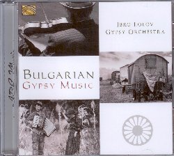 LOLOV IBRO :  BULGARIAN GYPSY MUSIC  (ARC)

mid-price - Considerato nella sua terra natale, la Bulgaria, una vera e propria leggenda, Ibro Lolov  il discendente di terza generazione del fondatore di una delle pi famose orchestre bulgare di tutti i tempi. Con la sua fisarmonica, appositamente creata per lui da Paolo Soprani, Lolov esibisce tutto il suo virtuosismo gitano. In Bulgarian Gypsy Music, l'interprete bulgaro e la sua eccellente orchestra compostsa da alcuni dei pi grandi musicisti gypsy bulgari, fa assaporare al pubblico il fascino selvaggio di splendide melodie gitane che dimostrano chiaramente come i gypsy abbiano davvero la musica nel sangue. Con una strumentazione formata da fisarmonica, violini, clarinetti, basso, tastiere e darbouka, Bulgarian Gypsy Music  un caleidoscopio di ritmi che comprende melodie veloci e fiere oltre a romantiche ballate.