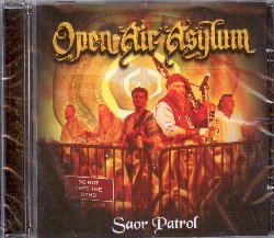 SAOR PATROL :  OPEN AIR ASYLUM  (ARC)

I Saor Patrol hanno il grande merito di far rivivere ai nostri giorni l'antica musica tradizionale scozzese, regalando agli ascoltatori un viaggio sulle verdi colline un tempo solcate dai Celti. Lo stile della band  stato definito rock celtico ed i musicisti del gruppo sono stati chiamati i Motorhead del folk da Lemmy Kilmister in persona, il leader storico della formazione rock inglese. Chi ha avuto modo di assistere ad un concerto dei Saor Patrol non dimenticher mai l'energia vibrante che pervade i loro spettacoli e che nasce dalle sonorit ammalianti delle cornamuse e dal ritmo battente delle percussioni. Oper Air Asylum  stato registrato dal vivo, durante il festival medievale Mittelalterliche Phantasie Spectrum di Colonia, in Germania, nel 2012. L'album  la prova della continua evoluzione della musica folk che si rinnova e si trasforma, ma senza mai perdere di vista la tradizione nella quale affonda le radici. Open Air Asylum  un album imperdibile, soprattutto per coloro che non hanno avuto l'occasione di vedere un concerto dei Saor Patrol.