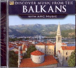 VARIOUS :  DISCOVER MUSIC FROM THE BALKANS  (ARC)

mid-price - Discover Music from the Balkans  una raccolta vibrante e coinvolgente di musica da paesi balcanici come Albania, Bosnia, Erzegovina, Bulgaria, Croazia, Grecia, Macedonia, Romania, Serbia, Slovenia e dalla parte europea della Turchia. Lalbum della fortunata serie di casa Arc Discover Music propone allascoltatore diversi stili e generi come il tipico canto a cappella bulgaro; le fiere melodie gypsy; la sevdalinka, il soul bosniaco che affonda le sue radici nellincontro tra le sonorit e le culture sefardita, islamica e slava; il ritmo turco ciftetelli e tanto altro ancora. Discover Music from the Balkans  un viaggio alla scoperta delle tante e variegate sfumature della musica dei Balcani.