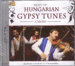 FARKAS ANDRAS :  BEST OF HUNGARIAN GYPSY TUNES - CZARDAS  (ARC)

Nato a Budapest nel 1948 in una nota famiglia di musicisti, seguendo le orme del padre Andras Farkas inizi a sonare il violino a cinque anni, studiando lo strumento per i successivi 17 anni in varie scuole di Budapest. Una volta ottenuto il dilploma Farkas ha suonato ovunque nel mondo, facendosi apprezzare per il suo virtuosismo e per lo splendido repertorio che propone le classiche, contagiose, melodie tzigane. Best of Hungarian Gypsy Tunes  Czardas presenta 44 appassionanti composizioni del classico repertorio gypsy ungherese, rese con leleganza classica e quel tipico ritmo vorticoso che da sempre contraddistinguono le interpretazioni di Andras Farkas e la sua formazione. Best of Hungarian Gypsy Tunes  Czardas  un vortice di emozioni: gioia incontenibile, frenesia coinvolgente, talvolta struggente melanconia e in ogni caso grande qualit musicale.