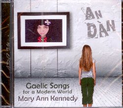 KENNEDY MARY ANN :  AN DAN - GAELIC SONGS FROM A MODERN WORLD  (ARC)

Mary Ann Kennedy  una talentuosa compositrice e cantante scozzese che, affiancata dal marito e produttore Nick Turner, si dedica allo studio della musica tradizionale celtica, soprattutto allo scopo di arricchirla con nuova e preziosa linfa vitale. In An Dan - Gaelic Songs for a Modern World, Mary Ann Kennedy propone 11 suoi originali, con liriche in gaelico, a dimostrazione di come la tradizione non sia necessariamente destinata ad essere ricoperta da uno strato di polvere, ma che al contrario pu ancora brillare e rinnovarsi senza perdere di vista le proprie radici. Le canzoni contenute in An Dan - Gaelic Songs for a Modern World, parlano d'amore e di perdita, di pace e di guerra, di cose spirituali e di altre temporali, il tutto espresso attraverso il meraviglioso prisma linguistico del gaelico. Artista pluripremiata che ha anche condotto un programma della BBC sulla cultura gaelica, Mary Ann Kennedy offre al pubblico un disco magico in cui la sua voce, accompagnata dalle incantevoli note di pianoforte, chitarre, whistles, uilleann pipes e basso, ripercorre il passato dalla cultura celtica proiettandolo verso un futuro radioso. An Dan - Gaelic Songs for a Modern World  arricchito da un libretto con la traduzione in inglese delle liriche ed interessanti informazioni sull'artista.