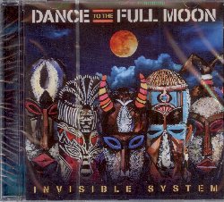 INVISIBLE SYSTEM :  DANCE TO THE FULL MOON  (ARC)

Invisible System, riuscitissimo progetto del musicista e produttore Dan Harper, propone il suo nuovo album intitolato Dance to the Full Moon. Il disco  dedicato alla cultura maliana, in particolare ai griots, cantori dell'Africa occidentale che hanno il ruolo di mantenere in vita la tradizione orale degli avi. Gli Invisible System per non propongono la tradizione in modo piatto, ma la mescolano ad elementi moderni, creando uno stile nuovo che li caratterizza. Registrato a Bamako, in Mali, Dance to the Full Moon  nato dalla collaborazione di Dan Harper con alcuni dei migliori musicisti locali e griots e vede anche la partecipazione della moglie maliana di Harper. Con una ricca strumentazione che comprende chitarra, basso, balafon, kora, sintetizzatore, percussioni djun-djun, djembe e suggestive parti vocali, Dance to the Full Moon  un disco pieno di ritmo che spinge la musica maliana verso nuovi ed inaspettati orizzonti. L'album  dotato di un libretto con interessanti informazioni sui musicisti ed i brani proposti.