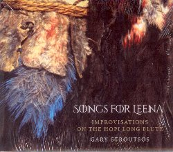 STROUTSOS GARY :  SONGS FOR LEENA - IMPROVISATIONS ON THE HOPI LONG FLUTE  (ARC)

Nel suo nuovo lavoro, Songs for Leena - Improvisations on the Hopi Long Flute, Gary Stroutsos, eccellente musicista particolarmente apprezzato per il suo impegno nel far conoscere la straordinaria bellezza della cultura musicale dei popoli nativo-americani, rende omaggio alla nazione Hopi con improvvisazioni solistiche al lungo flauto da cerimonia hopi, anche chiamato Leena. I brani del disco sono ispirati dagli splendidi paesaggi dell'America sud-occidentale e dalle persone che vi abitano da tempo immemorabile. Follow-up del precedente Ongtupqa - Sacred Music of Hopi Tribe, Songs for Leena - Improvisations on the Hopi Long Flute regala all'ascoltatore i toni eterei ed affascinanti di uno strumento che ha migliaia di anni di storia.