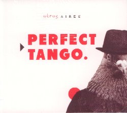 OTROS AIRES :  PERFECT TANGO  (GALILEO)

Con alle spalle pi di 10 anni di carriera, varie pubblicazioni di successo, circa 30 tour in Europa, Nord America e Sud America, gli Otros Aires si sono ormai affermati come uno dei gruppi pi importanti del tango contemporaneo. Per il loro ultimo album, Perfect Tango, gli Otros Aires hanno scelto un titolo solo apparentemente celebrativo: in realt va letto in modo ironico infatti, questa  senza dubbio la pubblicazione pi pop e meno convenzionale che la band abbia mai creato. Perfect Tango  nato grazie alla partecipazione del fondatore e leader della band, Miguel Di Genova, ad un incontro di compositori che ha avuto luogo nel 2013, dove era presente anche il leggendario produttore di Sting e dei Police, Miles Copland, oltre a tantissimi altri musicisti ed artisti della scena musicale elettronica, pop e dance. Alcune canzoni di Perfect Tango sono nate in collaborazione con alcuni degli artisti presenti a quellincontro, altre sono state scritte da Di Genova che si  lasciato ispirare dai suoi viaggi, da alcune letture fatte e naturalmente dalle suggestioni provenienti da altri mondi musicali. Perfect Tango  un armonioso ed interessante mix di hip hop, musica elettronica, blues e tango ed  per questo un album coinvolgente, divertente e leggero, un disco di tango moderno che invita lascoltatore a seguire il tempo e magari, a ballare un sensualissimo tango.