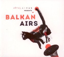 OTROS AIRES / BALKAN AIRS :  OTROS AIRES PRESENTS BALKAN AIRS  (GALILEO)

Con oltre 10 anni di carriera, varie pubblicazioni di successo, circa 30 tour in Europa, Nord America e Sud America, gli Otros Aires sono oggi considerati uno dei gruppi pi importanti del tango contemporaneo. Con il loro ultimo ed attesissimo album Otros Aires Presents Balkan Airs, la geniale formazione le cui canzoni sono utilizzate in show televisivi americani come Dancing with the Starts e America's Got Talent, invita gli ascoltatori a seguirli in una nuova e coinvolgente avventura musicale che prende forma dall'incontro inusuale tra due culture esplosive: quella gitana e quella tanguera. Registrato e prodotto tra Sofia, in Bulgaria, e Buenos Aires, in Argentina, con la preziosa collaborazione del talentuoso produttore bulgaro Boyko Petkov e della formazione gypsy Balkan Airs, Otros Aires Presents Balkan Airs,  l'unione alchemica di due universi musicali, entrambi a modo loro unici, ma anche incredibilmente simili per la passionalit e la forza espressiva che condividono. Il lavoro pi delicato che hanno affrontato i musicisti, che non si sono mai incontrati fisicamente per le registrazioni,  stato forse quello di trovare il giusto equilibrio tra milonga e stile gitano, in modo che l'energia del tango non fosse limitata o trattenuta dalla potenza sonora della band gypsy. Ascoltando Otros Aires Presents Balkan Airs si capisce che tutto  riuscito alla perfezione: il risultato finale  un mix straordinario che unisce due grandi idiomi musicali, quello argentino e quello balcanico, dando vita ad una nuova lingua sonora melodiosa ed orecchiabile che entusiasmer sia i fan degli Otros Aires che gli appassionati di ritmi gypsy!