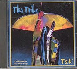 THA TRIBE :  T2K  (CANYON)

Da Lawrence in Kansas il gruppo dei Tha Tribe, il cui leader  il pow wow Wayne Silas Jr., unisce gli eccellenti vocalisti ed i percussionisti dei numerosi gruppi tribali della tradizione pow-wow contemporanea. Seguiti da una sempre pi folta schiera di fans, i Tha Tribe emergono tra i numerosi gruppi che stanno estendendo i confini dello stile e della canzone pow-wow verso il nuovo millennio. Registrazioni assolutamente DOC come da tradizione Canyon Records.