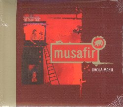 MUSAFIR :  DHOLA MARU  (SOUNDS TRUE)

Nel deserto battuto dal vento del nord-ovest dell'India, al confine con l'oriente islamico, gypsy, musulmani e hindu dal Rajastan hanno convissuto per oltre 10 secoli, dando vita ad una tradizione di musica devozionale allo stesso tempo sacra e sensuale. In Dhola Maru Musafir, uno degli ensemble pi talentuosi del Rajastan, ha creato un vortice di ritmi magistrali e polifonie a spirale che trasportano l'ascoltatore nel paesaggio etereo delle divinit, dei santi, degli amanti e dei maharaja della propria terra. Questa formazione di eccellenti musicisti ha riportato in vita sacre tradizioni musicali fatte di canti qawwali musulmani, raga dell'India settentrionale ed appassionate canzoni degli albori della cultura gypsy. Dhola Maru avvicina irresistibilmente l'ascoltatore al cuore dell'estasi divina.