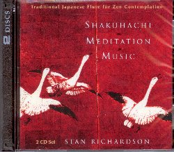 RICHARDSON STAN :  SHAKUHACHI MEDITATION MUSIC - TRADITIONAL JAPANESE FLUTE FOR ZEN CONTEMPLATION  (SOUNDS TRUE)

Pi di 700 anni fa in Giappone alcuni maestri zen svilupparono la tecnica dello honkyoku, l'arte della musica zen, usando solo i purissimi toni del tradizionale flauto in bamb shakuhachi. Stan Richardson ha studiato il flauto giapponese per pi di vent'anni ed oggi  considerato uno dei migliori insegnanti, non giapponesi, di questo strumento tradizionale. Nel doppio album Shakuhachi Meditation Music - Traditional Japanese Flute for Zen Contemplation Richardson offre 13 brani tradizionali per solo shakuhachi, ciascuno dei quali  una dolce contemplazione pensata per calmare la mente e risvegliare l'attenzione. Richardson, ex membro del giapponese Ki-Sui-An Shakuhachi Dojo ensemble, interpreta queste rare opere nel tradizionale stile zen, proprio come esse sono state suonate per secoli dai monaci erranti giapponesi. L'interessante selezione di Shakuhachi Meditation Music - Traditional Japanese Flute for Zen Contemplation che comprende sia semplici brani contemplativi che complessi poemi tonali, rende questo album un perfetto accompagnamento per praticare meditazione e yoga.