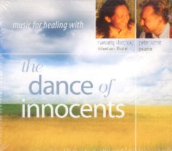 KHECHOG NAWANG / KATER PETER :  THE DANCE OF INNOCENTS  (SOUNDS TRUE)

Tra gli antichi suoni del flauto tibetano e le melodie del pianoforte contemporaneo, sembra intercorrere la stessa distanza che c' tra le vette himalayane e Hollywood. Tuttavia quando il virtuoso flautista Nawang Khechog ed il pianista Peter Kater suonarono insieme per la prima volta, scoprirono entrambi una profonda armonia tra i due strumenti. The Dance of Innocents  una sintesi musicale unica tra Oriente ed Occidente che fonde armoniosamente il flauto meditativo di Khechog con il virtuosismo di Kater al pianoforte. Nawang Khechog, musicista e compositore tibetano con oltre 25 anni di carriera alle spalle e Peter Kater, produttore e sensibile pianista tre volte vincitore del prestigioso Grammy Award, propongono The Dance of Innocents, un viaggio rilassante, originale e fresco, attraverso i loro cuori pacifici che condividono la stessa intensa passione per la musica.
