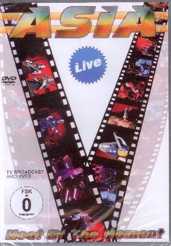 ASIA :  DVD / HEAT OF THE MOMENT - LIVE  (IMV BLUELINE)

Supergruppo nato nel 1981 come progetto comune di virtuosi musicisti famosi per aver suonato con grandi gruppi (nel loro caso provenienti da Yes, King Crimson, Emerson Lake & Palmer e The Buggles), semplicemente il meglio del progressive rock, gli Asia ci entusiasmano con uno strepitoso concerto dal vivo in cui propongono tutte le loro principali hits: Heat of the Moment, Ready to Go Home, Don't Cry e molte altre! Oltre 70 minuti di grande rock con registrazioni televisive di qualit per un'appassionante tuffo nel passato.