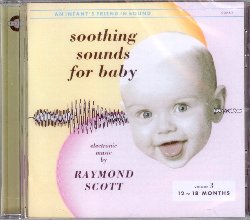 SCOTT RAYMOND :  SOOTHING SOUNDS FOR BABY VOL. 3  (BASTA)

Nato a Brooklyn nel 1908 da una famiglia di immigrati russi, Harry Warnow, vero nome di Raymond Scott,  stato un grande pianista, direttore d'ensemble jazz, inventore di tecniche musicali nell'ambito elettronico, ma soprattutto  oggi considerato uno dei pi importanti ingegneri elettronici nel campo della tecnologia applicata alla composizione ed esecuzione musicale. Creata nel 1963 in collaborazione con l'istituto Gesell per lo sviluppo dei bambini e pubblicata in tre volumi su vinile Lp, la serie Soothing Sounds for Baby  stata riscoperta dopo la morte del musicista avvenuta nel 1994 e successivamente ristampata sull'attuale formato cd. Nonostante il titolo, Soothing Sounds for Baby non  una semplice serie di musica per bambini: creata da Scott nella convinzione che i bimbi abbiano un senso dell'udito meglio sviluppato degli adulti come la storia ha successivamente dimostrato, e definita dall'ideatore 'giochi dell'aura', l'opera di Scott ha un ben pi ampio ed interessante significato. Creata per accompagnare la varie fasi dello sviluppo infantile, la trilogia Soothing Sounds for Baby  composta da tre volumi e propone melodie dal potere calmante che favoriscono il rilassamento. Ironicamente queste stesse qualit sono parte integrante della musica chiamata ambient che si stava sviluppando proprio tra gli anni '70 e '80 con i primi tentativi del musicista Brian Eno, secondo cui 'la musica ambient  pensata per favorire la calma e la creazione di uno spazio per pensare'. I tre volumi della serie sono dedicati a fasce d'et diverse: il primo volume  pensato per bambini da 1 a 6 mesi di vita, il secondo da 6 a 12 mesi ed il terzo da 12 a 18. Di fatto Soothing Sounds for Baby propone eccellente musica ambient d'annata, capace anche di rasserenare, affascinare ed intrattenere ascoltatori di tutte le et. Best seller.