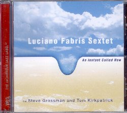 FABRIS LUCIANO / GROSSMAN STEVE :  AN INSTANT CALLED NOW  (TCB - MONTREUX JAZZ)

Bebop Hard and Postbop - Il titolo dell'album di Luciano Fabris An Instant Called Now  chiaramente ispirato al periodo bebop. Fabris interpreta, oltre ad alcuni classici di Benny Harris, Bud Powell, Charlie Parker e Doc Daugherty anche tre suoi straordinari originali. In questo album Fabris (pianoforte)  in compagnia di Nicoletta Manzini (sax alto), Nicola Borrelli (contrabbasso), Marco Valeri (percussioni) e dei musicisti americani Tom Kirkpatrick (tromba) e Steve Grossman (sax tenore). Allievo del grande Barry Harris, Fabris ha avuto la possibilit di collaborare in molte occasioni con Grossman durante i numerosi soggiorni in Italia del musicista americano. Per capire la statura artistica di questo sassofonista basti pensare che in un'intervista di alcuni anni fa, Michael Brecker afferm che per capire che direzione stesse prendendo il sax tenore nel panorama musicale jazz, bastava ascoltare Steve Grossman. L'altro ospite di Fabris, Tom Kirkpatrick,  un ispirato solista molto apprezzato per la sua collaborazione con la Charlie Parker Memorial Band di Walter Bishop. An Instant Called Now offre all'ascoltatore le splendide interpretazioni di un coeso sestetto di eccellenti musicisti italiani ed americani.